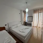 Apartment Blissful Golem (Tirana)